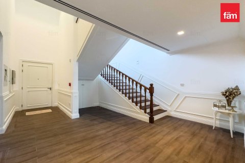 Shtëpi në qytet në Dubai, Emiratet e Bashkuara Arabe 3 dhoma gjumi, 326.6 m2. № 645826 - Foto 13