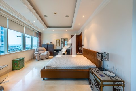Penthouse in Dubai, UAE 4 bedrooms, 586 sq.m. № 647453 - photo 28