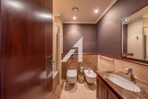 Penthouse in Dubai, UAE 4 bedrooms, 586 sq.m. № 647453 - photo 11