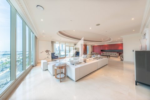 Penthouse in Dubai, UAE 4 bedrooms, 586 sq.m. № 647453 - photo 2
