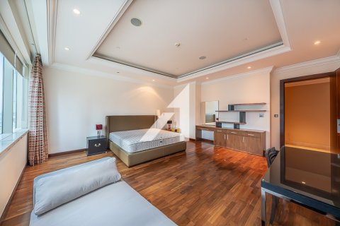 Penthouse in Dubai, UAE 4 bedrooms, 586 sq.m. № 647453 - photo 9