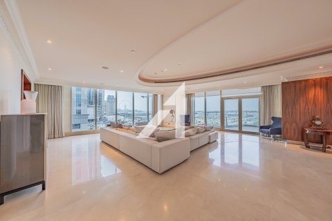 Penthouse in Dubai, UAE 4 bedrooms, 586 sq.m. № 647453 - photo 16