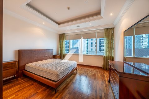 Penthouse in Dubai, UAE 4 bedrooms, 586 sq.m. № 647453 - photo 15