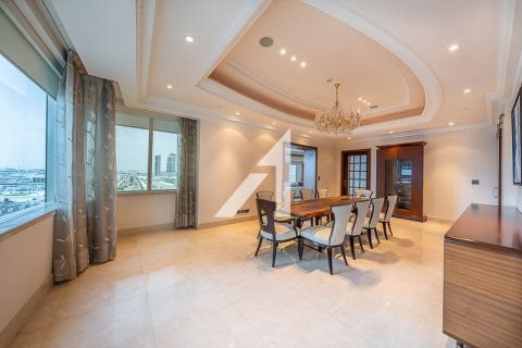 Penthouse in Dubai, UAE 4 bedrooms, 586 sq.m. № 647453 - photo 14