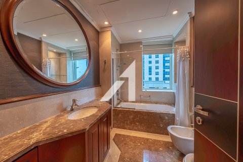 Penthouse in Dubai, UAE 4 bedrooms, 586 sq.m. № 647453 - photo 31