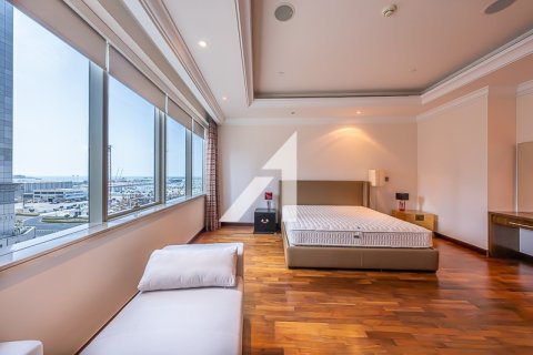 Penthouse in Dubai, UAE 4 bedrooms, 586 sq.m. № 647453 - photo 19