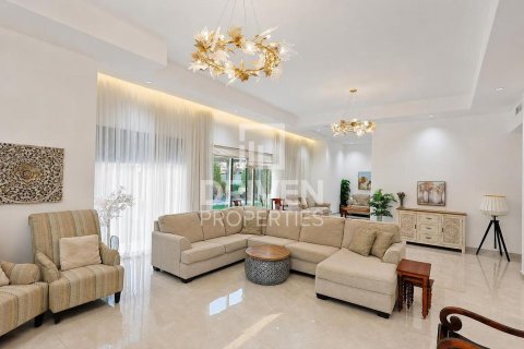 Villa zur Miete in The Villa, Dubai, VAE 6 Schlafzimmer, 1109.82 m2 Nr. 765563 - Foto 4