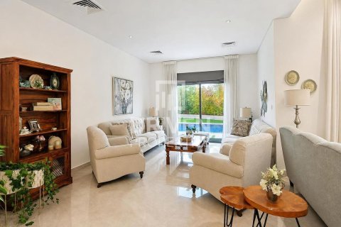 Villa zur Miete in The Villa, Dubai, VAE 6 Schlafzimmer, 1109.82 m2 Nr. 765563 - Foto 7