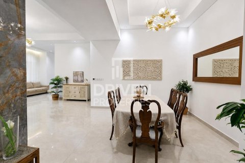 Villa zur Miete in The Villa, Dubai, VAE 6 Schlafzimmer, 1109.82 m2 Nr. 765563 - Foto 10