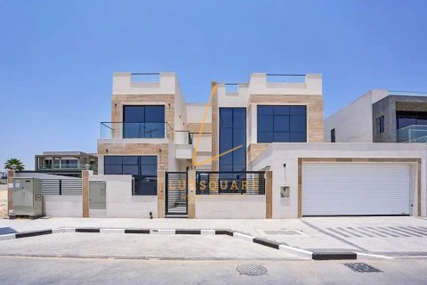 فيلا للإيجار في Al Furjan، دبي، الإمارات العربية المتحدة 5 غرفة نوم ، 600 متر مربع ، رقم 739929 - صورة 2