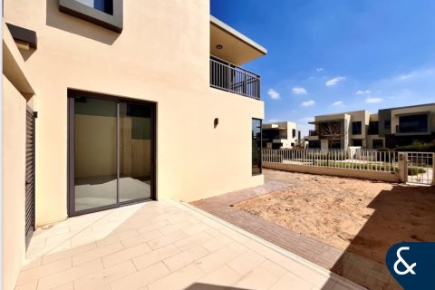 Villa in Dubai Hills Estate, Dubai, UAE 4 bedrooms, 229 sq.m. № 667365 - photo 18