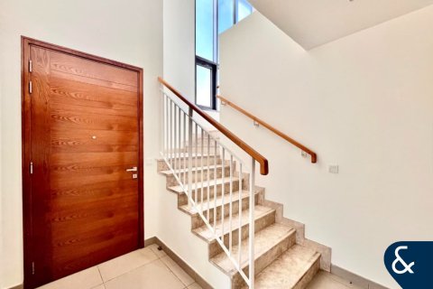 Villa in Dubai Hills Estate, Dubai, UAE 4 bedrooms, 229 sq.m. № 667365 - photo 9