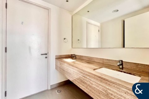 Villa in Dubai Hills Estate, Dubai, UAE 4 bedrooms, 229 sq.m. № 667365 - photo 12