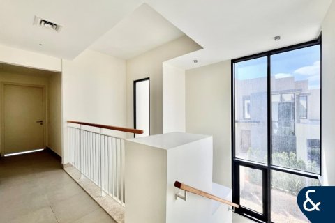 Villa in Dubai Hills Estate, Dubai, UAE 4 bedrooms, 229 sq.m. № 667365 - photo 10