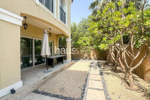 Vila di Dubai Investment Park, UAE 5 bilik tidur, 577 meter persegi № 625402 - foto 17