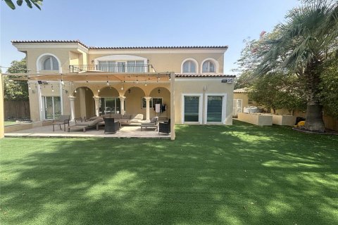 Vila di Dubai Investment Park, UAE 5 bilik tidur, 577 meter persegi № 625402 - foto 3