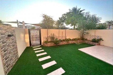 Vila di Dubai Land, Dubai, UEA 3 kamar tidur, 162 m2 nomor 625399 - foto 11