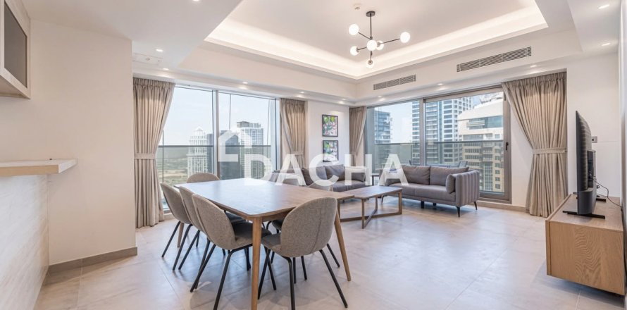 Apartamento em Jumeirah Lake Towers, Dubai, EAU 4 quartos, 215 m2 № 740607
