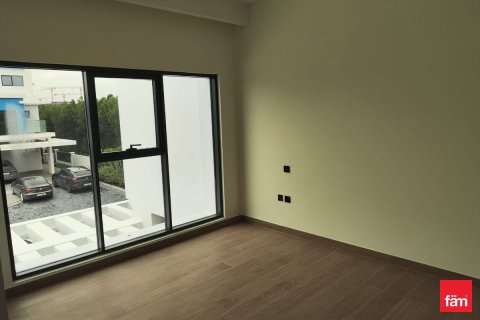 Villa in Dubai, UAE 4 bedrooms, 144 sq.m. № 702349 - photo 4