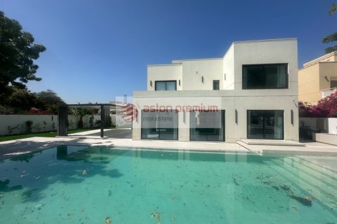 Вилла в Meadows, Дубай, ОАЭ 5 спален, 806м2 № 694392