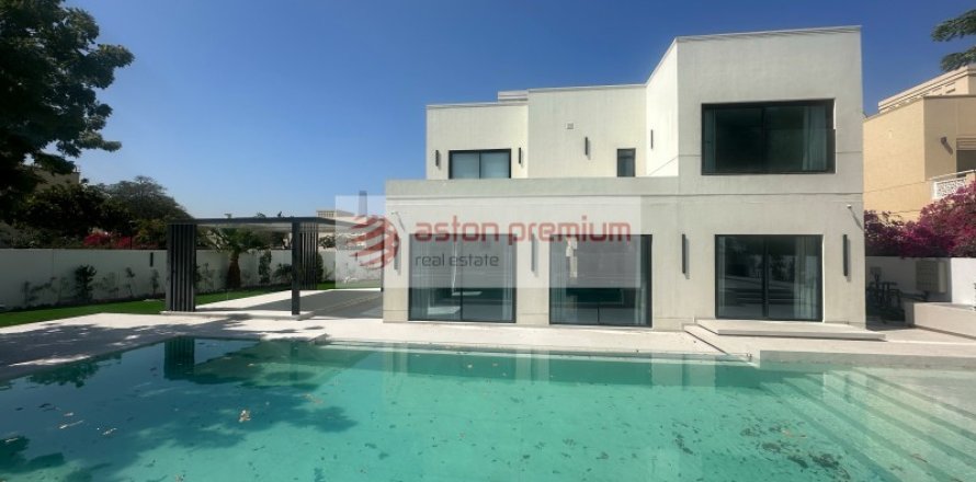 Вилла в Meadows, Дубай, ОАЭ 5 спален, 806м2 № 694392