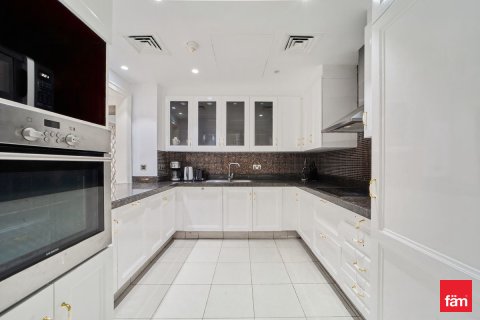 Apartment sa Old Town, Dubai, UAE 2 silid-tulugan, 129.5 sq.m. № 694390 - larawan 12