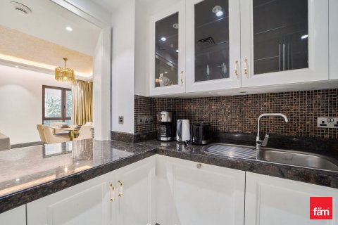 Apartment sa Old Town, Dubai, UAE 2 silid-tulugan, 129.5 sq.m. № 694390 - larawan 13