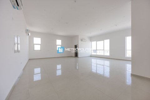 Komersyal na villa sa Al Shamkha, Abu Dhabi, UAE 6 silid-tulugan, 881.9 sq.m. № 660914 - larawan 2