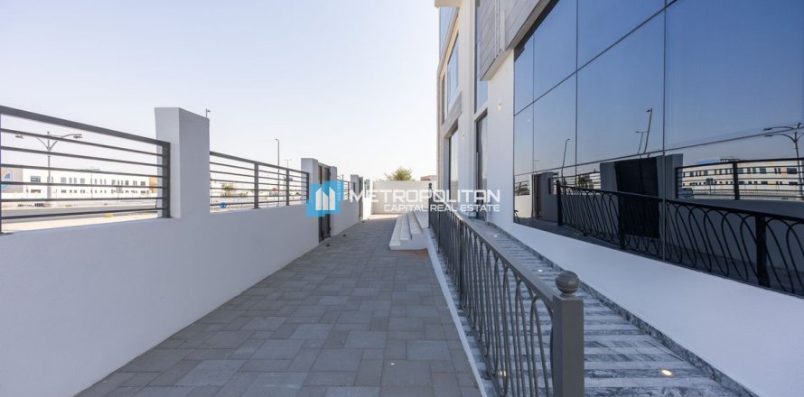 Komersyal na villa sa Al Shamkha, Abu Dhabi, UAE 6 silid-tulugan, 881.9 sq.m. № 660914