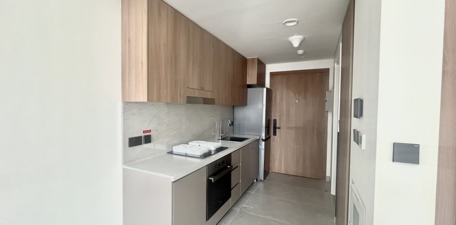 Apartment in Jumeirah Village Triangle, Dubai, UAE 35 sq.m. № 734200