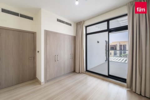 Rumah bandar di Dubai, UAE 4 bilik tidur, 274.5 meter persegi № 699756 - foto 12