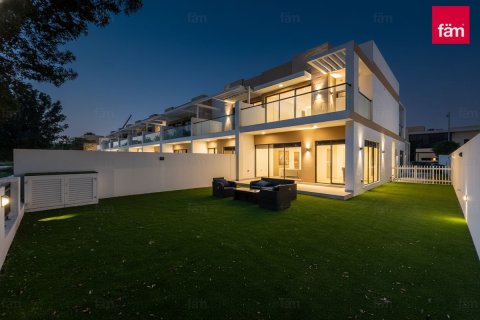 Rumah bandar di Dubai, UAE 4 bilik tidur, 274.5 meter persegi № 699756 - foto 7