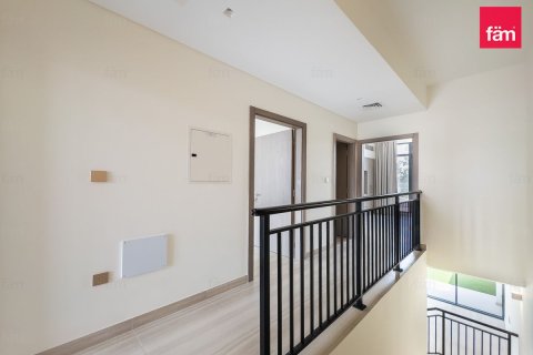 Rumah bandar di Dubai, UAE 4 bilik tidur, 274.5 meter persegi № 699756 - foto 9