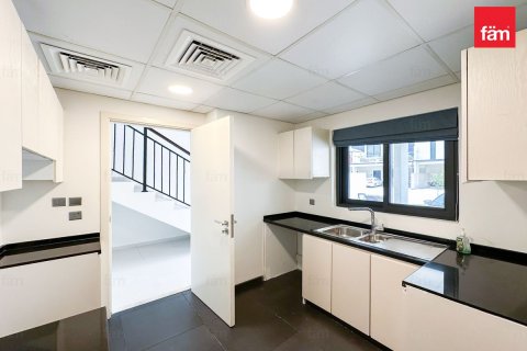 Üürile anda villa asukohaga Dubai, AÜE: 3 magamistoaga, 175 m² Nr 760546 - pilt 9