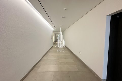 Dupleks në Al Raha Beach, Abu Dhabi, Emiratet e Bashkuara Arabe 4 dhoma gjumi, 391.8 m2. № 557434 - Foto 16