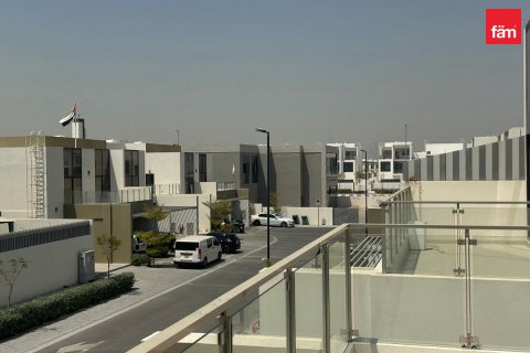 Řadový dům v Dubai, SAE 4 ložnice, 187 m² Č.: 769216 - fotografie 2