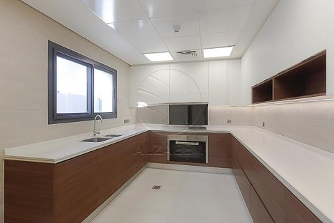 Vila na Yas Island, Abu Dhabi, SAE 4 ložnice, 605 m² Č.: 615403 - fotografie 4