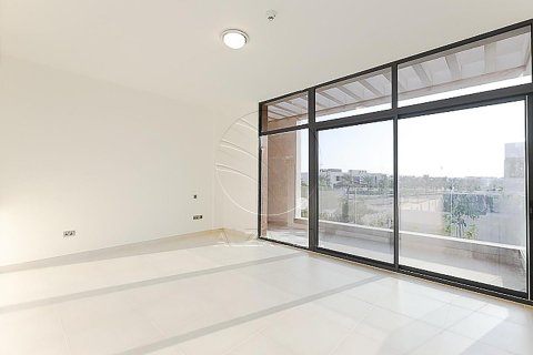 Vila na Yas Island, Abu Dhabi, SAE 4 ložnice, 605 m² Č.: 615403 - fotografie 12