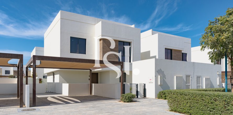 ویلا در Yas Island، Abu Dhabi ، امارات متحده عربی 4 خوابه ، 348 متر مربع.  شماره 717273