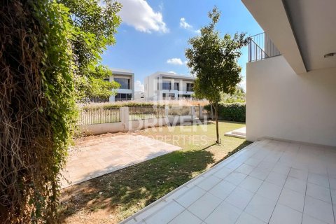 Βίλα σε Dubai Hills Estate, Dubai, ΗΑΕ 5 υπνοδωμάτια, 557.51 τ.μ. Αρ. 757271 - φωτογραφία 2