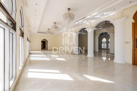 Vila di Al Quoz, Dubai, UAE 7 bilik tidur, 1114.84 meter persegi № 757266 - foto 2