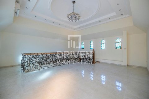 Vila di Al Quoz, Dubai, UAE 7 bilik tidur, 1114.84 meter persegi № 757266 - foto 23