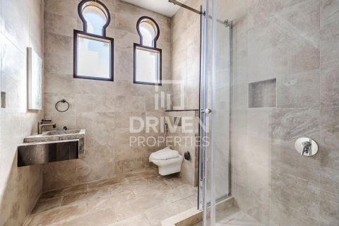 Vila di Al Quoz, Dubai, UAE 7 bilik tidur, 1114.84 meter persegi № 757266 - foto 10