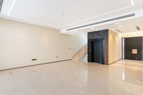 Βίλα σε Nadd Al Sheba, Dubai, ΗΑΕ 5 υπνοδωμάτια, 465 τ.μ. Αρ. 707529 - φωτογραφία 7