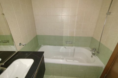 Huoneisto Jumeirah Lake Towers, Dubai, Arabiemiraatit 2 makuuhuonetta, 145 m2 № 707527 - kuva 10