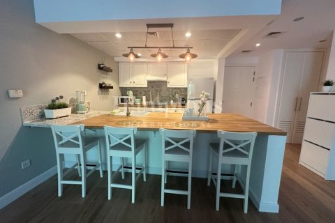 Apartment in Greens, Dubai, UAE 1 bedroom, 70.42047400 sq.m. № 765901 - photo 1