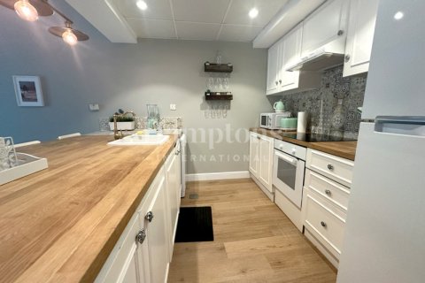 Apartment in Greens, Dubai, UAE 1 bedroom, 70.42047400 sq.m. № 765901 - photo 2
