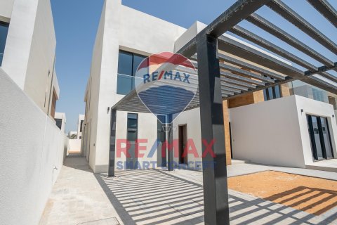 Villa till försäljning i Saadiyat Island, Abu Dhabi, UAE 4 sovrum, 629.3 kvm Nr. 580294 - fotografi 10