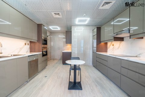 Dubai Marina, UAE의 임대용 아파트 침실 4개, 294.8제곱미터 번호 612692 - 사진 12