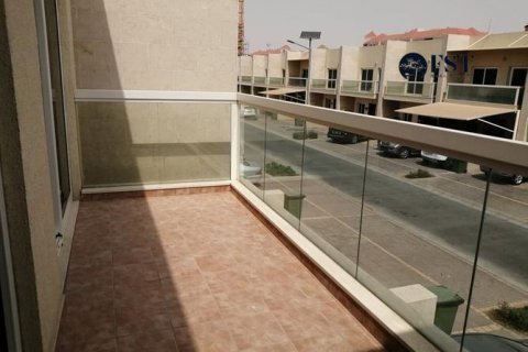 Σπίτι σε International City, Dubai, ΗΑΕ 3 υπνοδωμάτια, 156.2 τ.μ. Αρ. 546099 - φωτογραφία 1